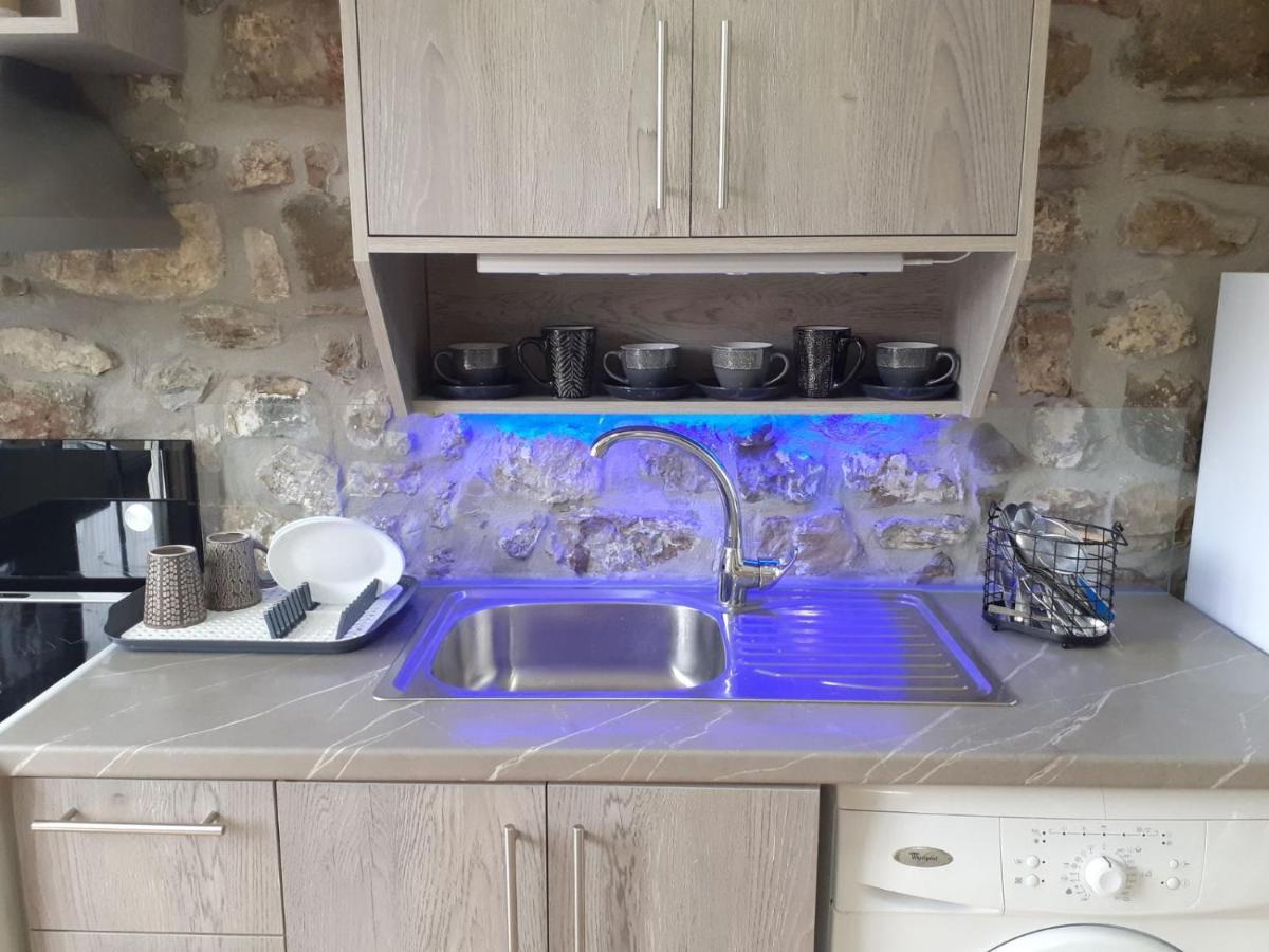 Apartamento Stone Clock'S House Nafpaktos Exterior foto