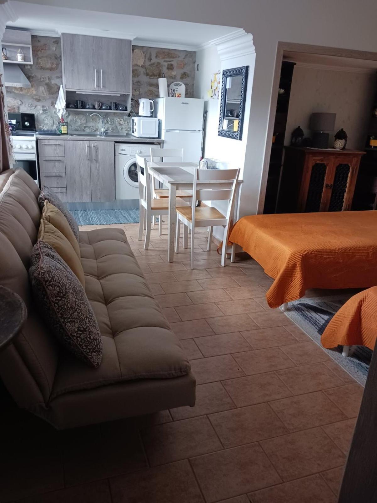 Apartamento Stone Clock'S House Nafpaktos Exterior foto